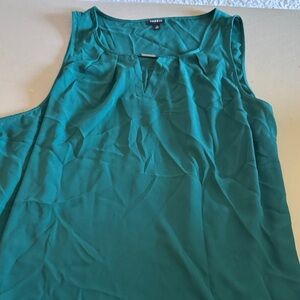 Green Sleeveless Women's Top